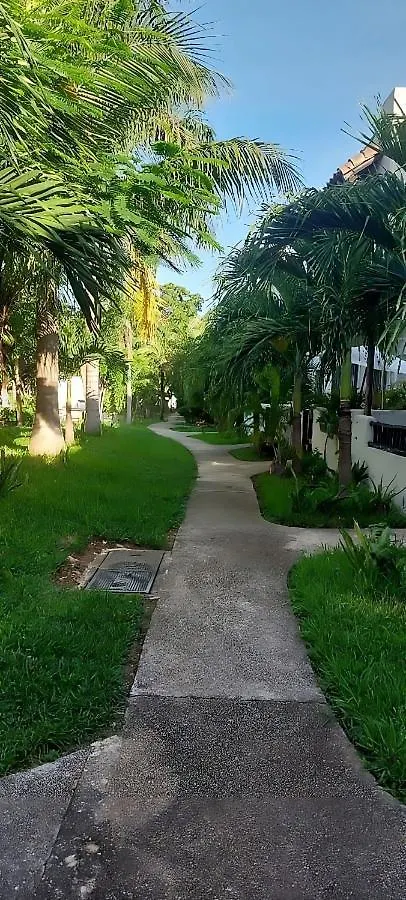 Guest house La Casa De Leo Recamara 1 Villa Cardiell Qroo Playa del Carmen